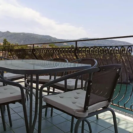 Blue Sea Holiday home Meta