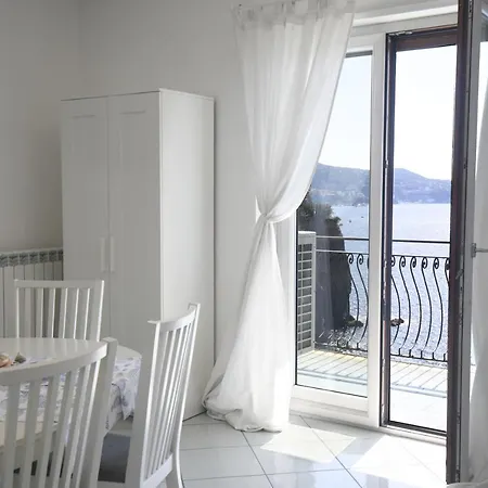 Blue Sea Holiday home Meta